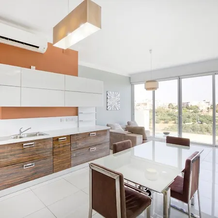 Apartament Beautiful Hill Apt, With Balcony, Seaviews & Wifi By 360 Estates St. Julian's