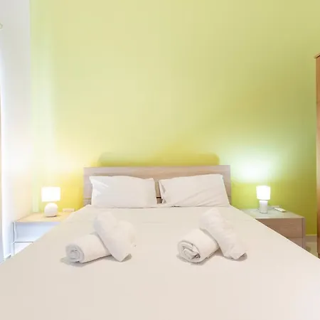 Apartment Beautiful Hill Apt, With Balcony, Seaviews & Wifi By 360 Estates *