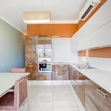 Beautiful Hill Apt, With Balcony, Seaviews & Wifi By 360 Estates * Saint Julian's
