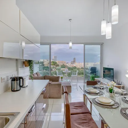 Balluta View Mansions With Rare Valley And Bay Views 公寓